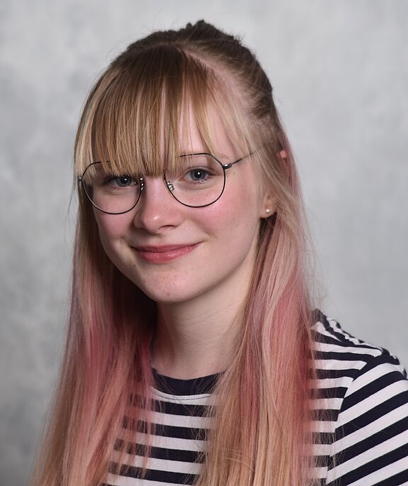 8_Huber_Lilli__1_.JPG  