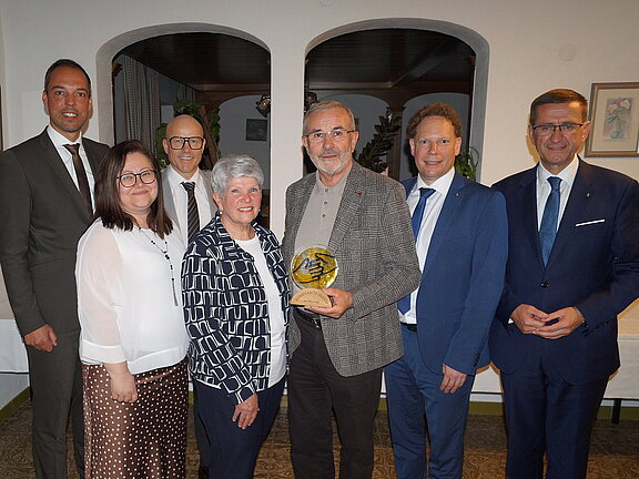 Ehrenamtshand von Wels-Land