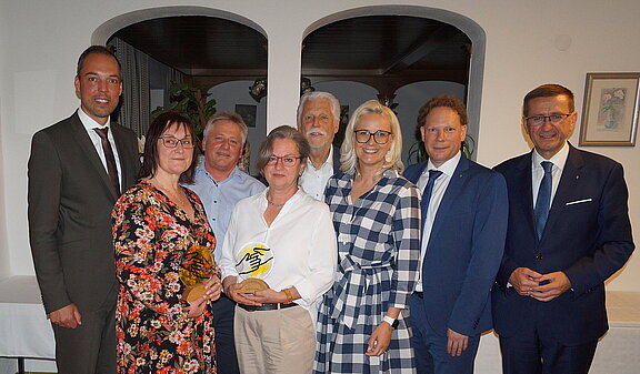 Ehrenamtshand von Wels-Land