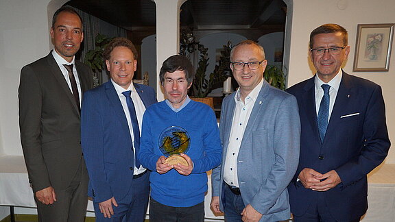 Ehrenamtshand von Wels-Land