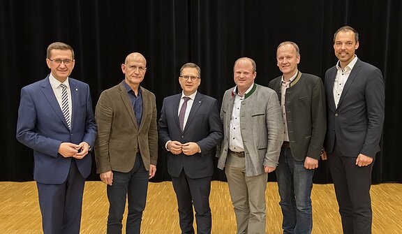 Schweinbauern in Wels-Land