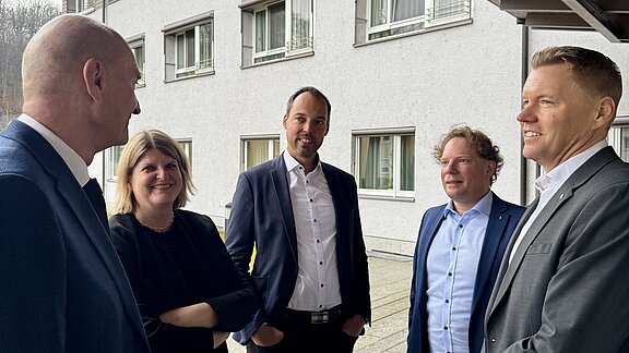Soziallandesrat Christian Dörfel Bezirksalten- und Pflegeheim Thalheim