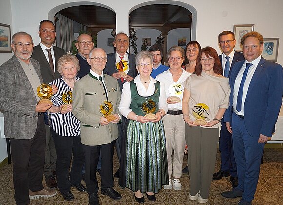 Ehrenamtshand von Wels-Land