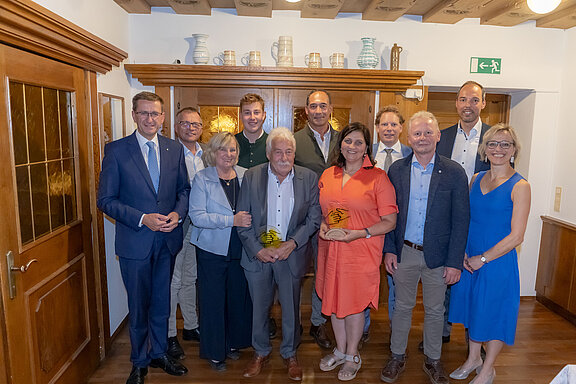 Bad Wimsbach-Neydharting Ehrenamtshand von Wels-Land